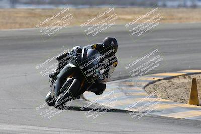 media/Feb-07-2025-CVMA Friday Practice (Fri) [[7034960ba2]]/4-Racer 4/Session 3 (Turn 8)/